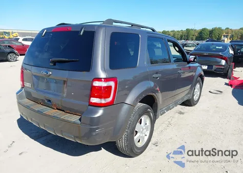 2010 Ford Escape Xlt из США, поврежденный, VIN 1FMCU0D75AKB93403